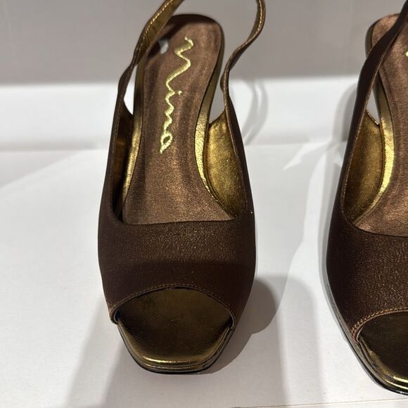 Nina Shoes Brown and Gold Peep-Toe Heels - Picture 3 of 4